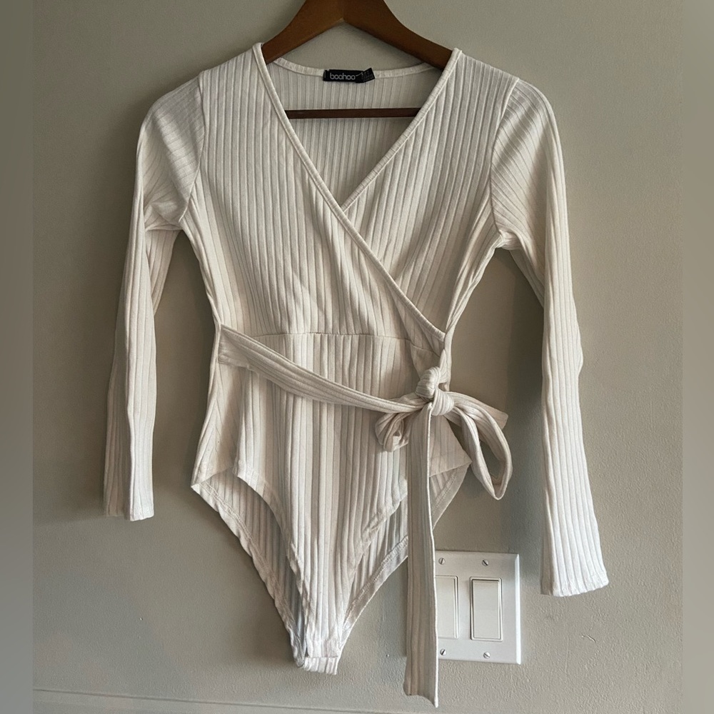 🌸 Boohoo 🌸 ribbed wrap bodysuit